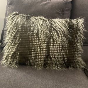 Decorative pillow